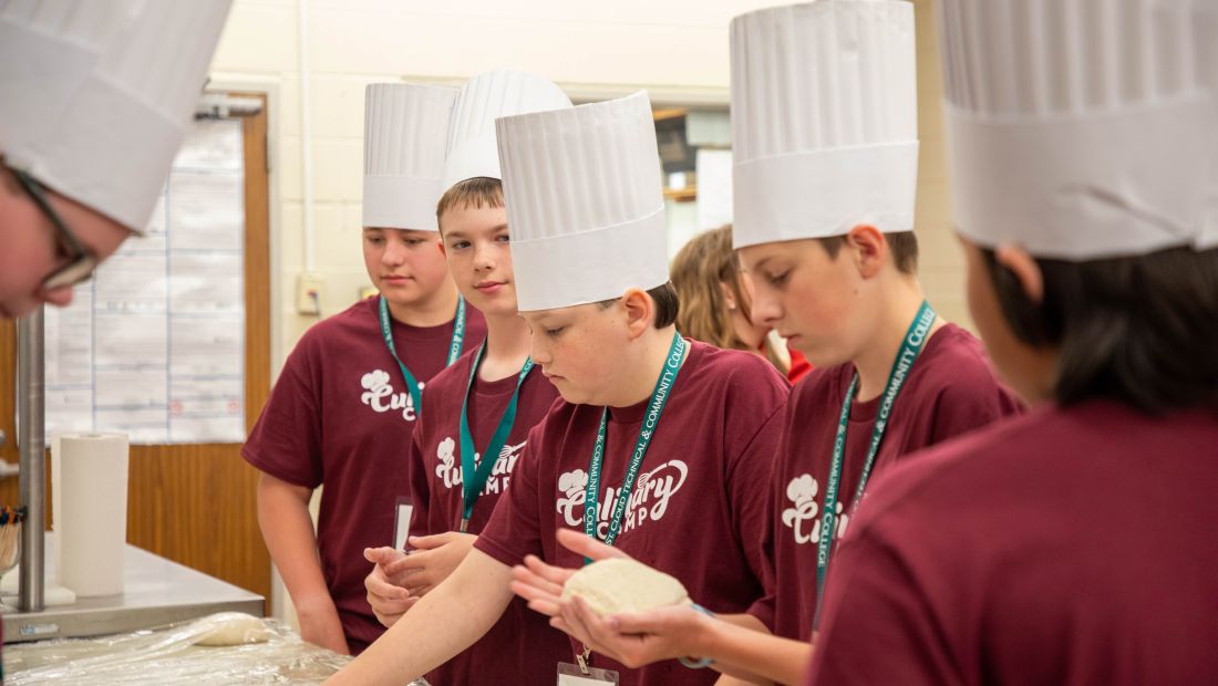 culinary camp students